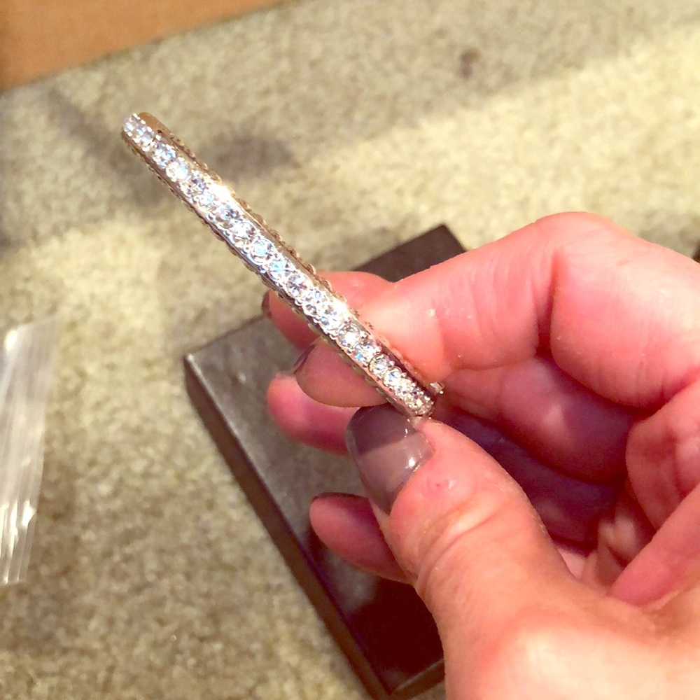 Mariah Carey bling bracelet with charm.